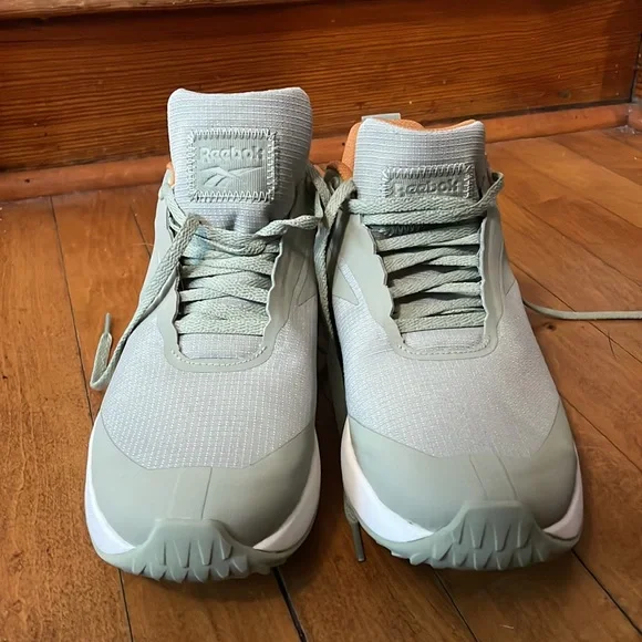 Reeboks - Picture 6 of 6